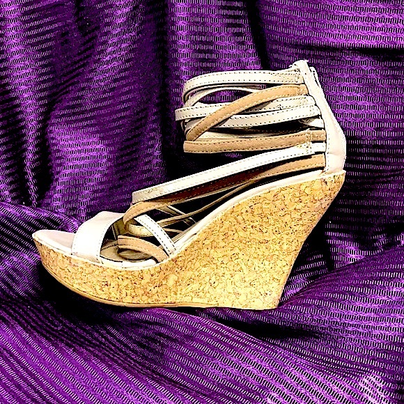 ➡️ !BOGO! ⬅️ Multi color- paten leather Straps w/ Heavy cork Wedge - Picture 3 of 7